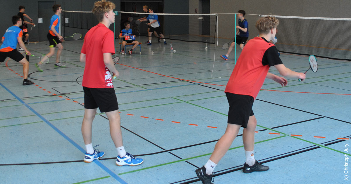 94 Meldungen verteilt auf 65 Spieler aus verschiedenen Bundesländern machten die Rangliste zu einer Mammutaufgabe für den SV Hermsdorf.