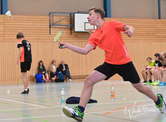 Max Keßler (1. Ilmenauer BC) gewann in Bad Frankenhausen die Jungeneinzelkonkurrenz U17. Hier zu sehen beim 4. CRLT in Suhl am 23.10.21.